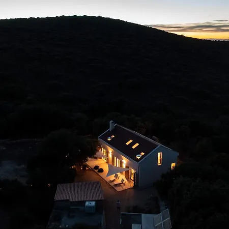 Hvar Cricket House Pakleni Island * Hvar Town