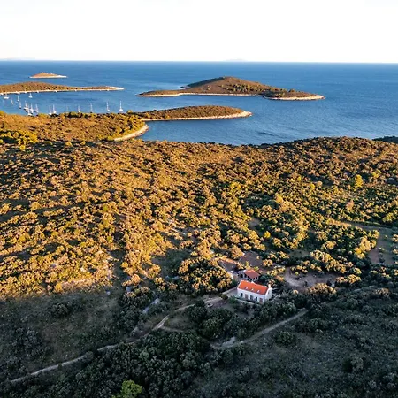 Hvar Cricket House Pakleni Island