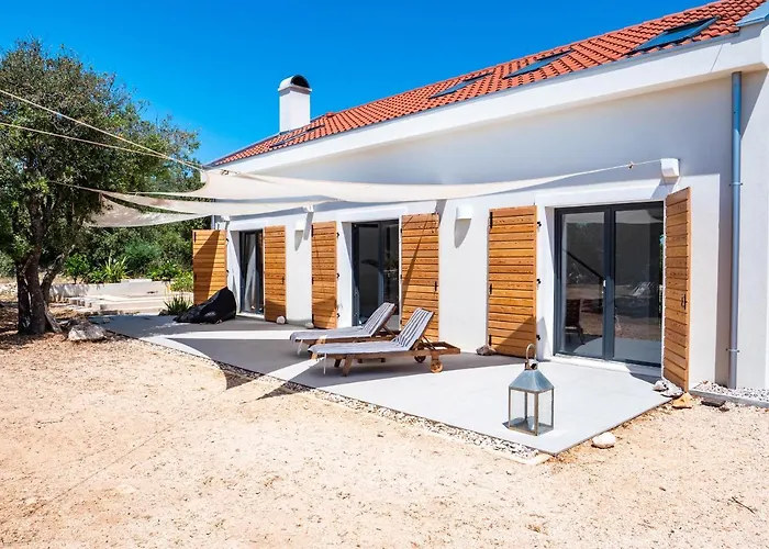 Hvar Cricket House Pakleni Island * חוואר