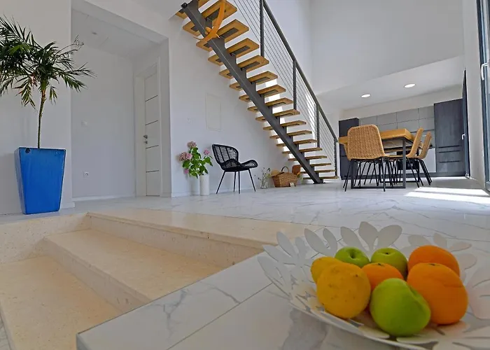 וילה Hvar Cricket House Pakleni Island