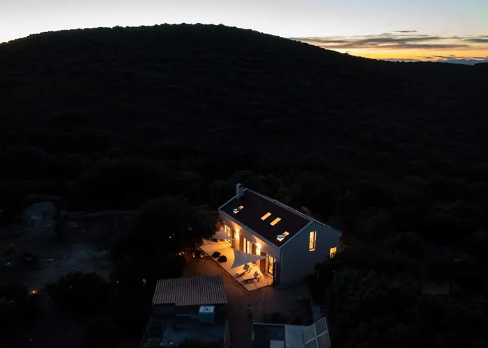 Hvar Cricket House Pakleni Island * חוואר