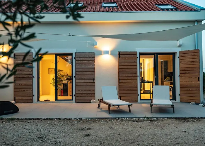 וילה Hvar Cricket House Pakleni Island