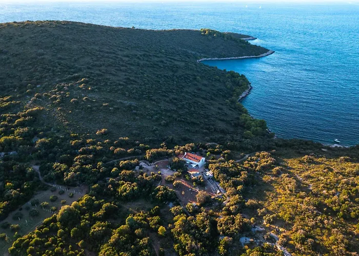 וילה Hvar Cricket House Pakleni Island חוואר