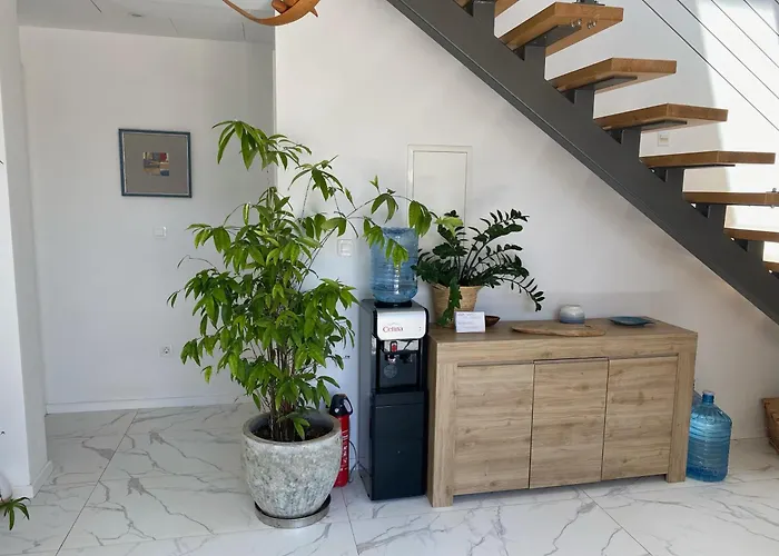 וילה Hvar Cricket House Pakleni Island חוואר