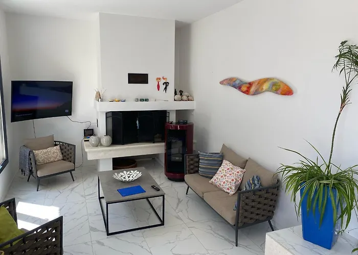 Hvar Cricket House Pakleni Island * חוואר