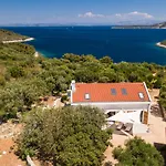 וילה Hvar Cricket House Pakleni Island חוואר