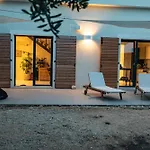 וילה Hvar Cricket House Pakleni Island *