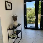 וילה Hvar Cricket House Pakleni Island חוואר