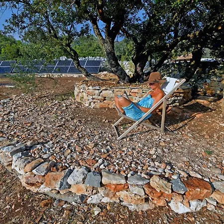 וילה Hvar Cricket House Pakleni Island