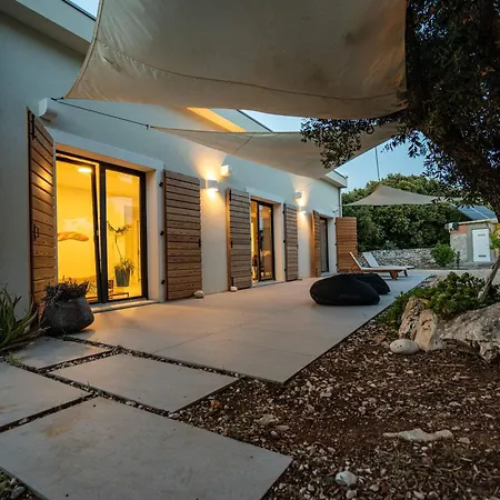 Hvar Cricket House Pakleni Island