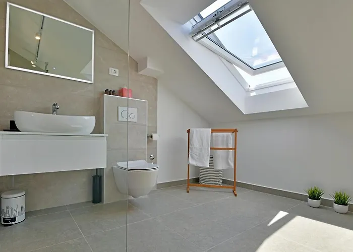 Hvar Cricket House Pakleni Island * Hvar Town