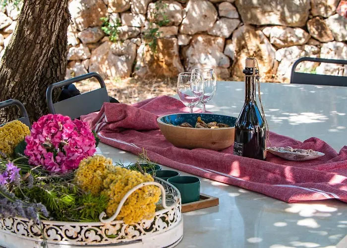 Hvar Cricket House Pakleni Island