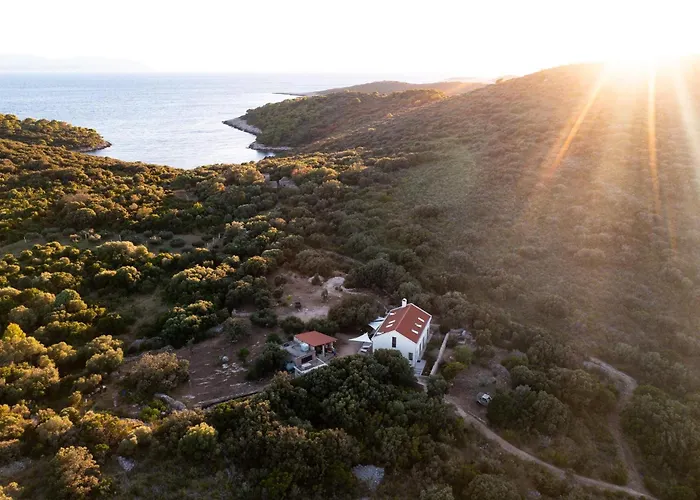 Hvar Cricket House Pakleni Island Villa *